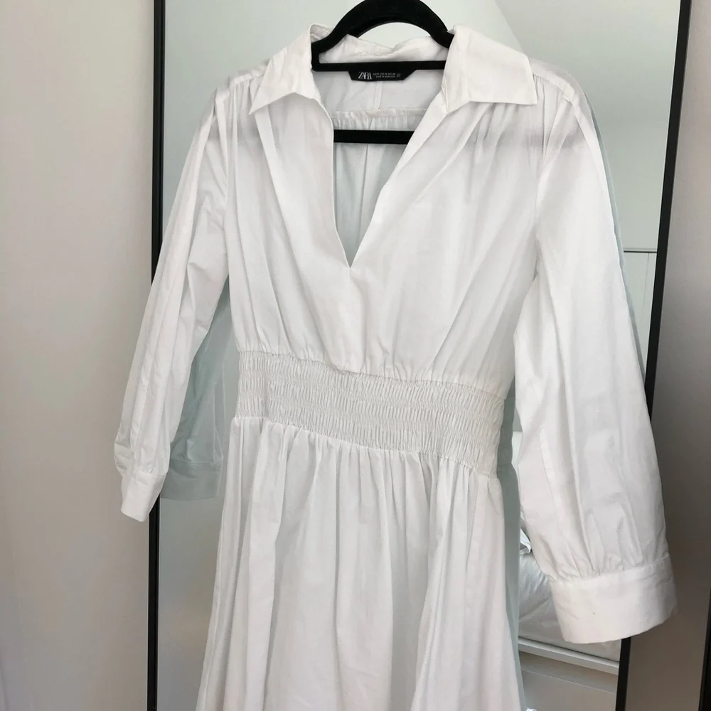WHITE ZARA DRESS 🫶🏼🤍 - Picture 1 of 3